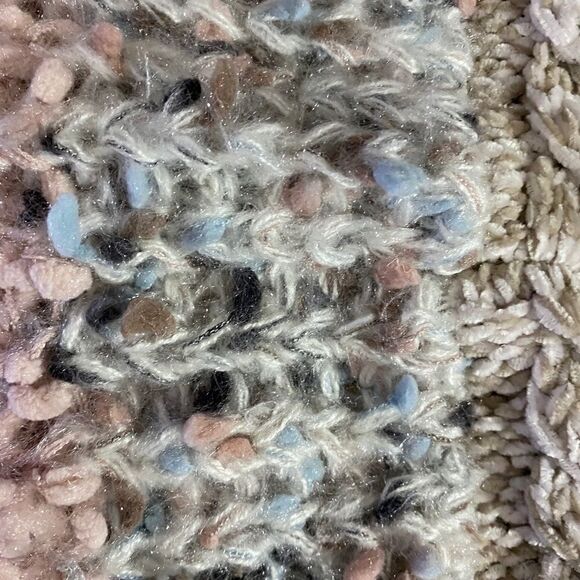 CEJON Knitted Cable Chunky Fuzzy Infinity Loop Scarf In Pastel - Picture 9 of 12